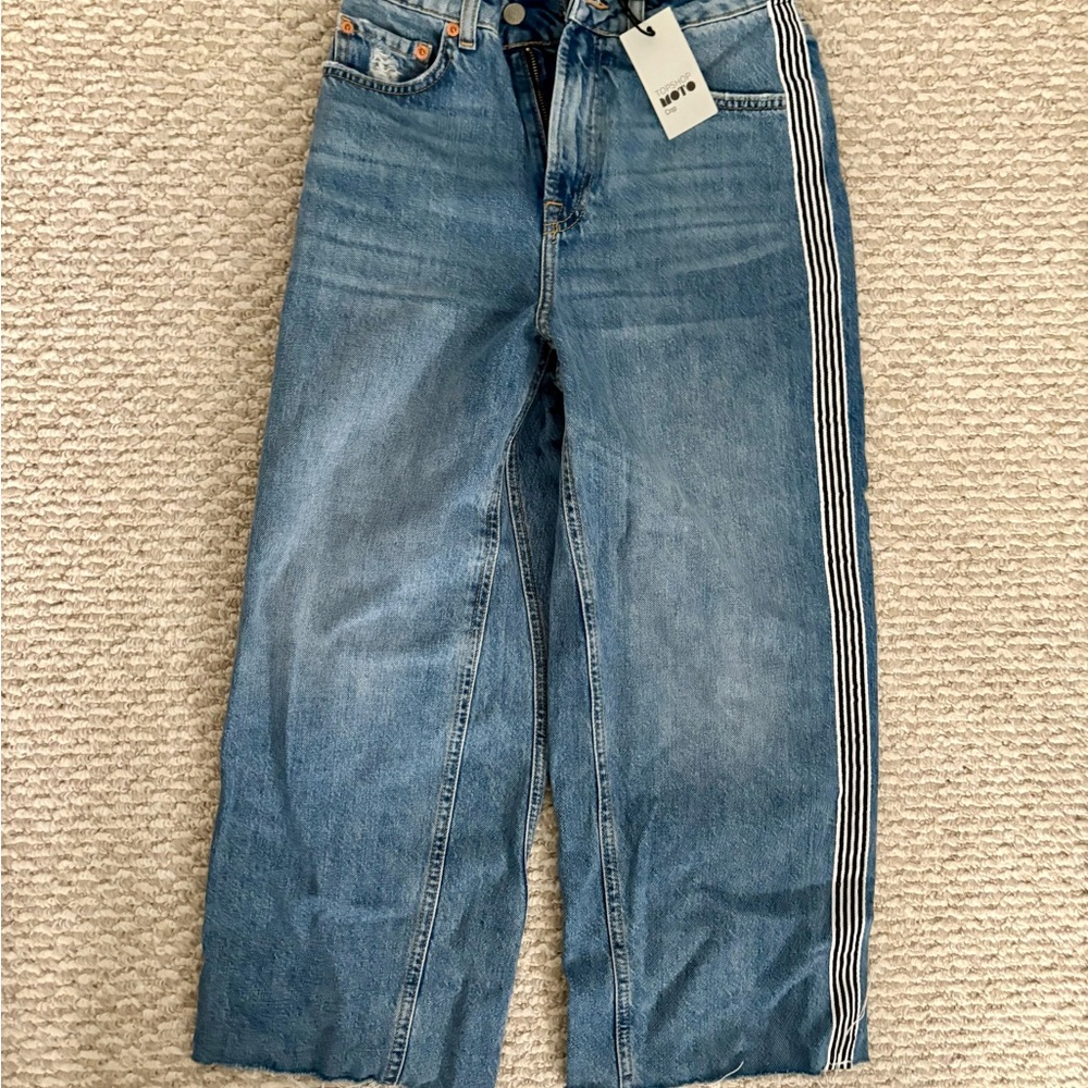 Topshop Women's Wide Leg Jeans- petite- size 25